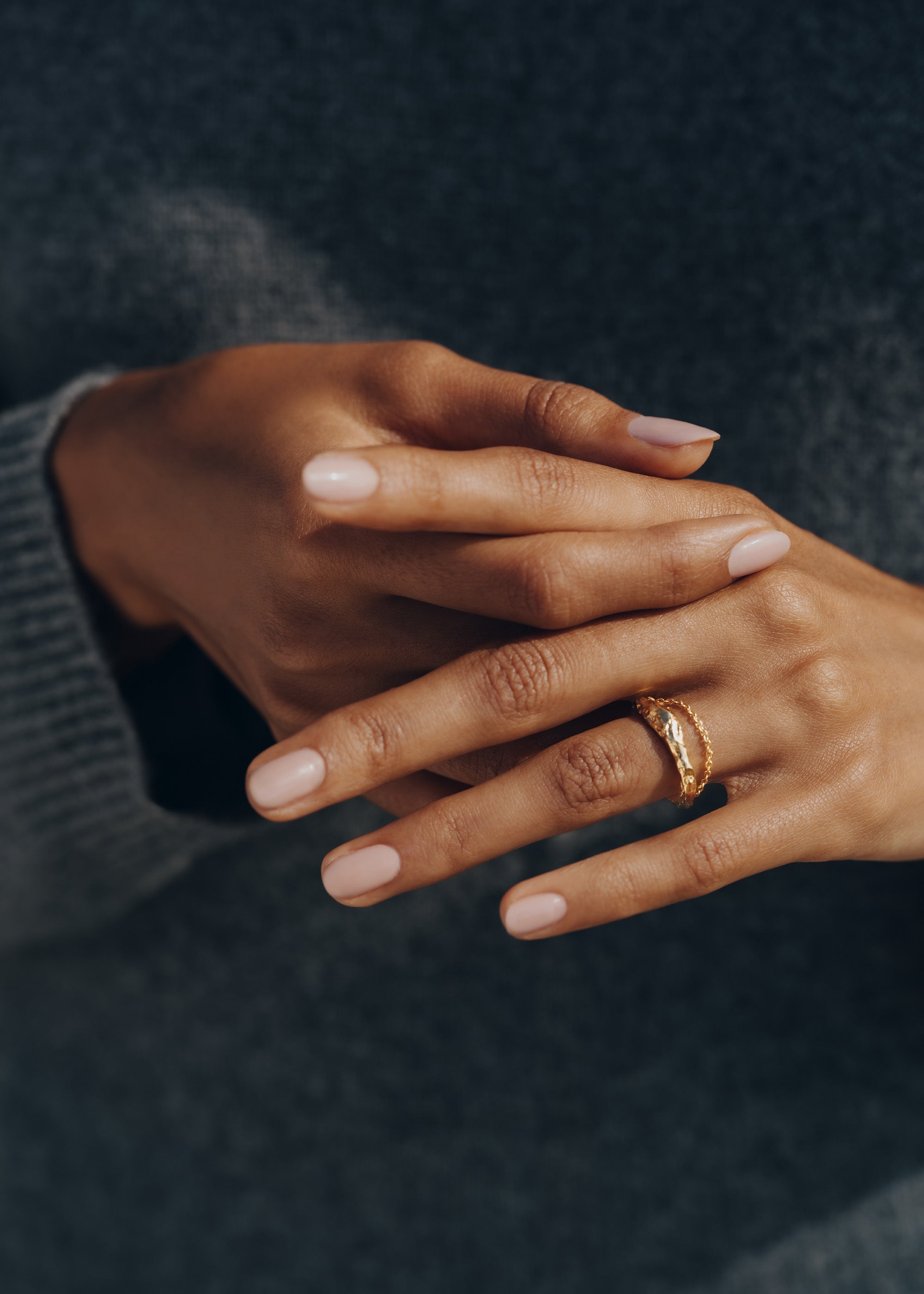 Ring mit Kette Eroz - Goldedition 24 Karat vergoldet